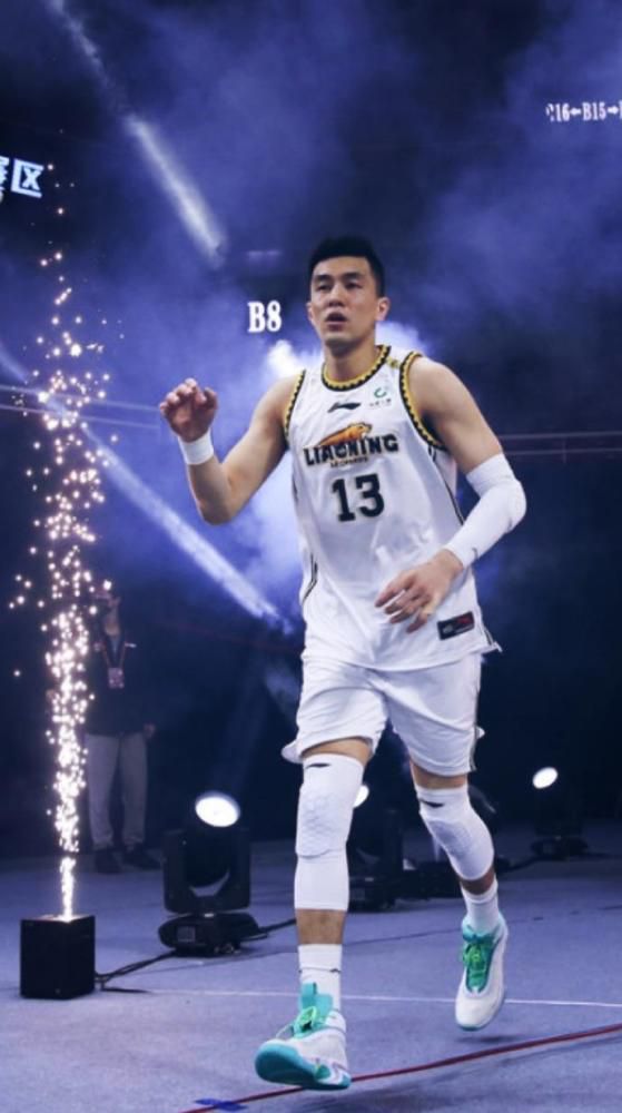 船记：在等待这么多年后 看到健康的卡乔就这样被浪费令人失望NBA常规赛，快船114-120不敌勇士。